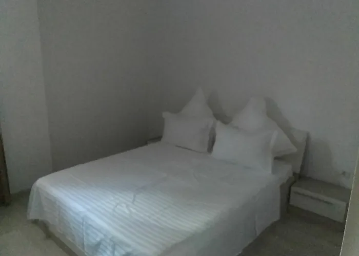 Gabizz Apartman Konstanca